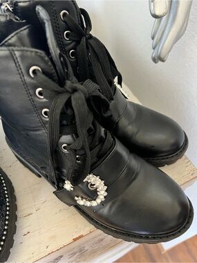 C Wonder black Faux leather combat chunky boots Rhinestone accent sz 6.5